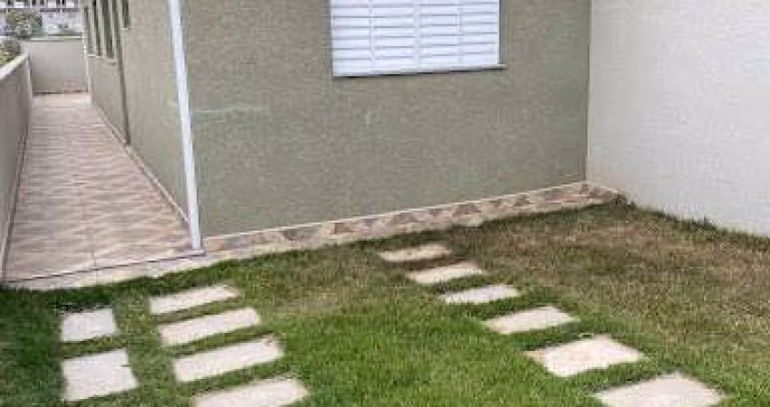 Casa com 2 dormitórios �� venda, 60 m² por R$ 320.000,00 - Vila Santa Helena - Atibaia/SP