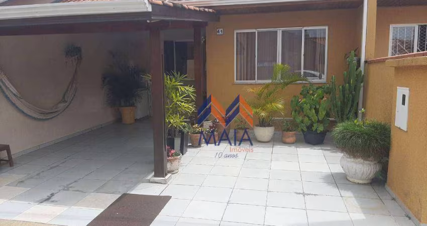 Casa com 2 dormitórios à venda, por R$ 395.000 - Uberaba - Curitiba/PR