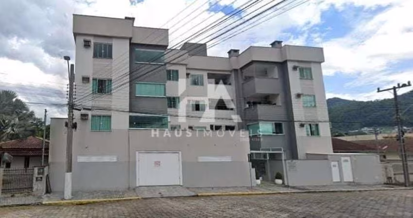 Apartamento na Barra do Rio Cerro Ref. 5649