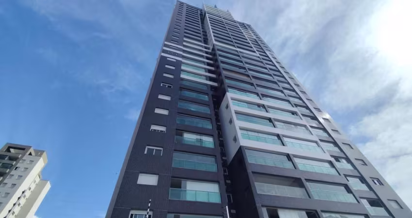 Apartamento com Sacada Ampla - 02 Vagas -Frente Shopping Anália Franco