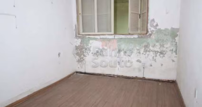 Oportunidade Única para Negócios Visionários: Casa Comercial à sua Medida!
