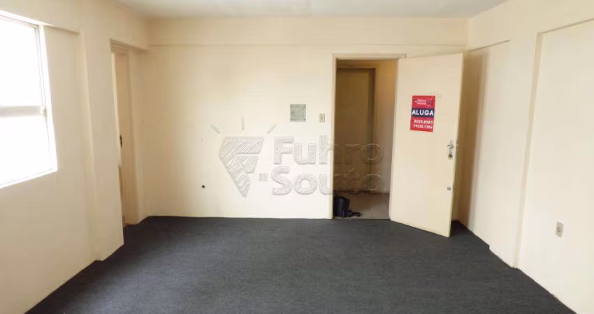 Comercial Sala em Condomínio em Pelotas