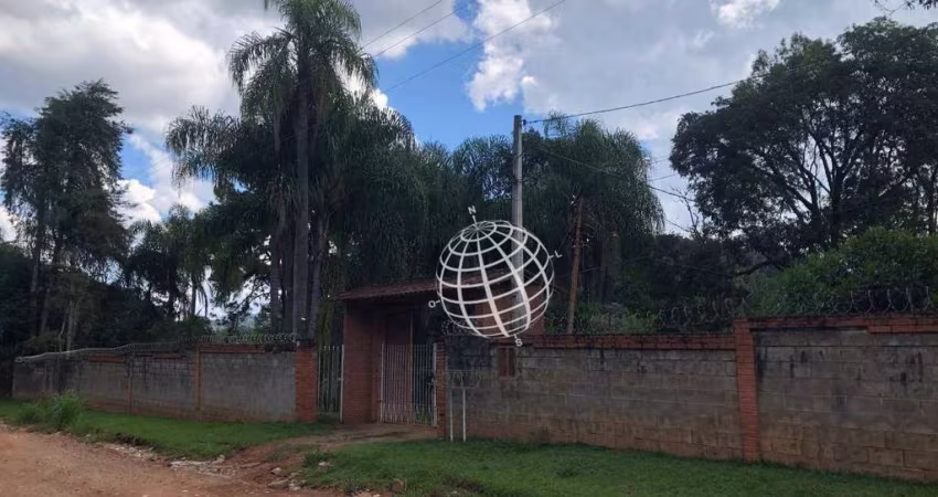 Sítio com 4 dormitórios à venda, 16403 m² por R$ 4.000.000,00 - Pinheirinho - Atibaia/SP