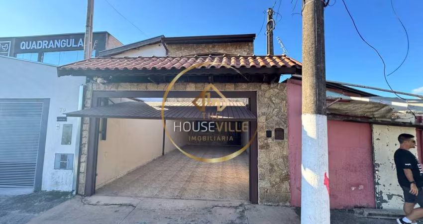 Casa Sobrado,  3 Dormitórios (1 Suíte), 4 vagas, Piscina, Vila Industrial.