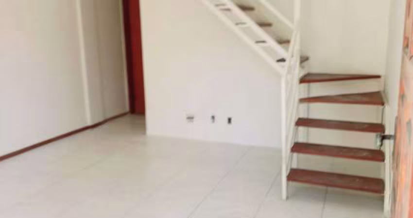 Casa Duplex 1 ª locação à venda c/ 2 quartos,  Santa Clara -