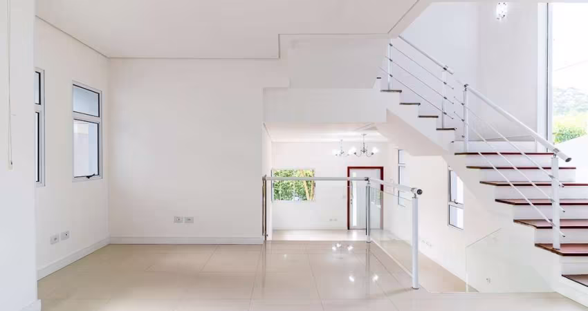 Casa em condomínio para venda com 3 quartos, sendo 1 suíte, 186m²