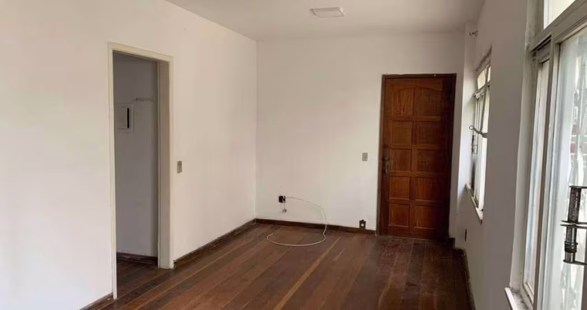 Kitnet com 1 quarto/sala, 34 m² - venda por R$ 150.000 ou aluguel por R$ 1.061/mês - São Mateus - Juiz de Fora/MG