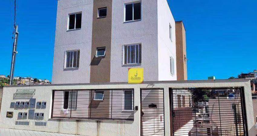 Apto com 2 quartos e garagem numerada no Jardim dos Alfineiros