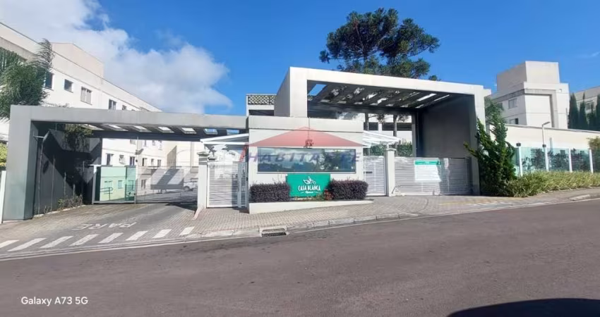 Apartamento para locação no bairro Santo Antônio em São José dos Pinhais-PR: 2 quartos, 2 salas, 1 banheiro, 1 vaga de garagem!