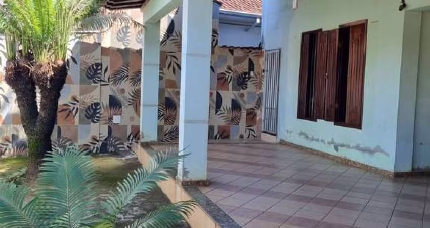 Oportunidade Única! Casa Ampla + Lote Extra – Financiável