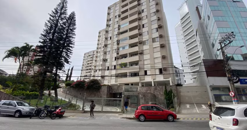 ÓTIMO APTO NO CENTRO DE FLORIANÓPOLIS!!