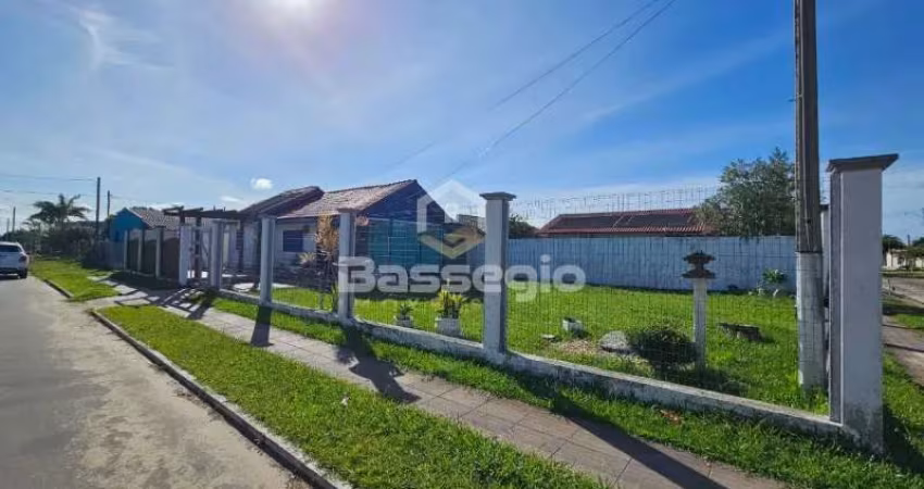 BARBADA NA NOVA TRAMANDAÍ CASA DE ESQUINA COM PISCINA
