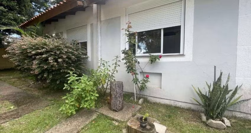 Casa com 3 dormitórios em condomínio fechado!
