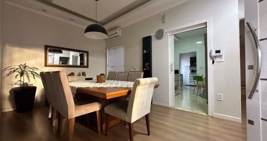 Casa para Locação com Garagem para 4 carros...