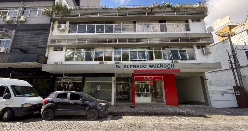 Alugo Cobertura com 02 Quartos, Bairro Centro - Blumenau