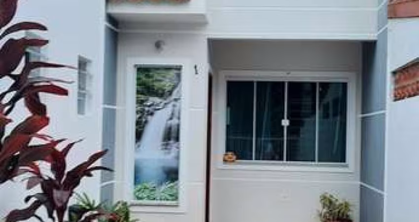 Sobrado em Jardim Botânico, São José/SC