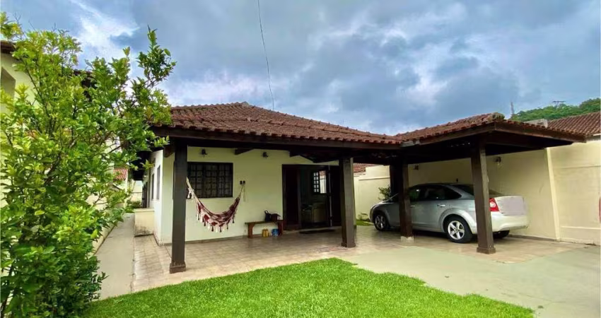 Casa com 4 quartos à venda na Capitãoi pedroso, 216, Centro, Bertioga