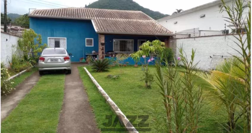 Casa com 2 quartos à venda na Rua Paty, 444, Martim de Sá, Caraguatatuba