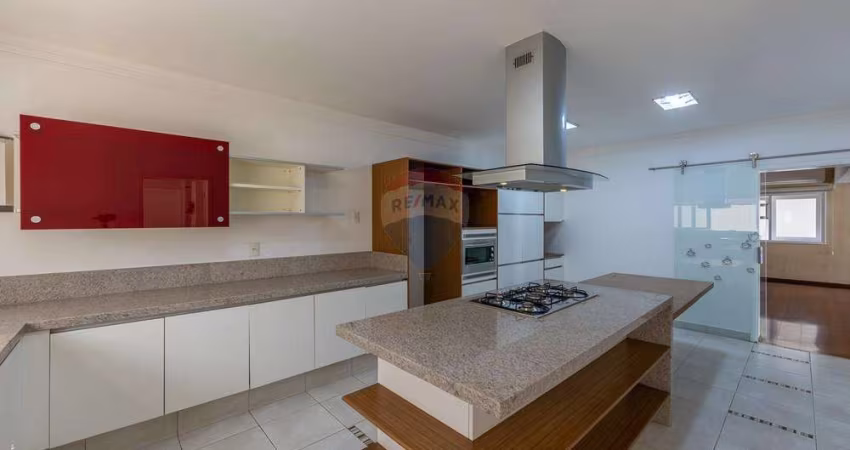 RE/MAX CASANOVA VENDE Casa em Condomínio, 5 quartos, 3 suítes, 8 vagas, 470M² - R$2.450.000 Condomínio Triângulo, Barão Geraldo, Campinas/SP