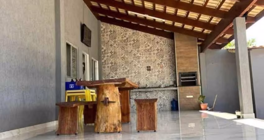 CASA DISPONÍVEL PARA MORAR!