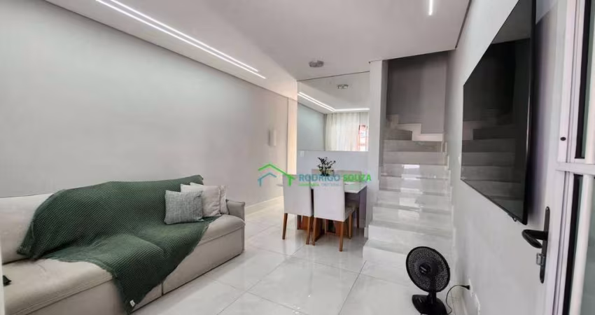 Casa à venda - Condomínio Residencial Center Village - Vila Veloso - Carapicuíba/SP