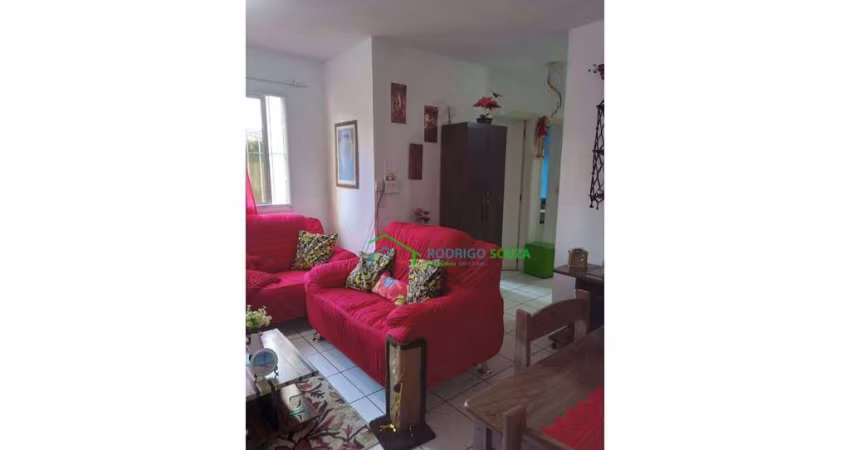 Apartamento à Venda em Carapicuíba - 2 Quartos perto da Raposo Tavares | Cond. Azaleias - R$ 155.000