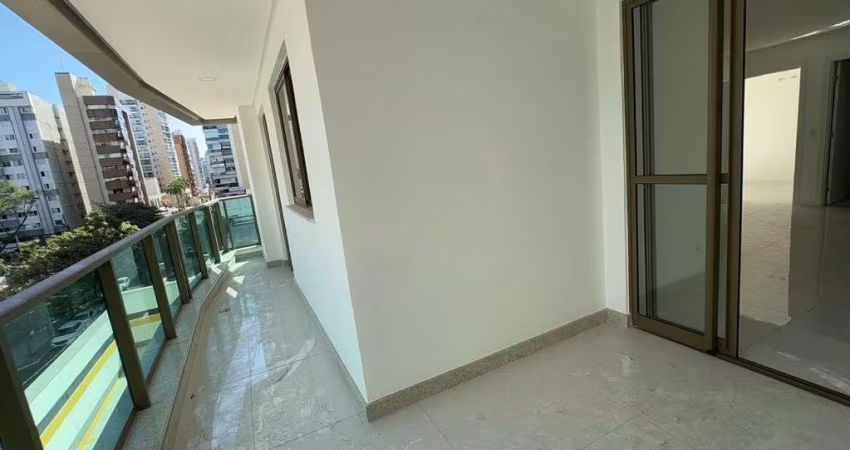 Apartamento à Venda em Praia da Costa, Vila Velha - ES