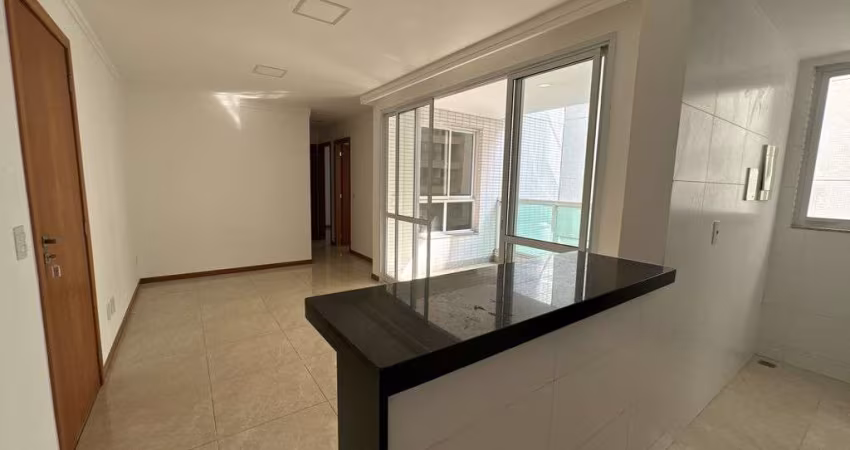 Apartamento de 03 Quartos com Suíte em Itapuã  2 vagas lazer completo