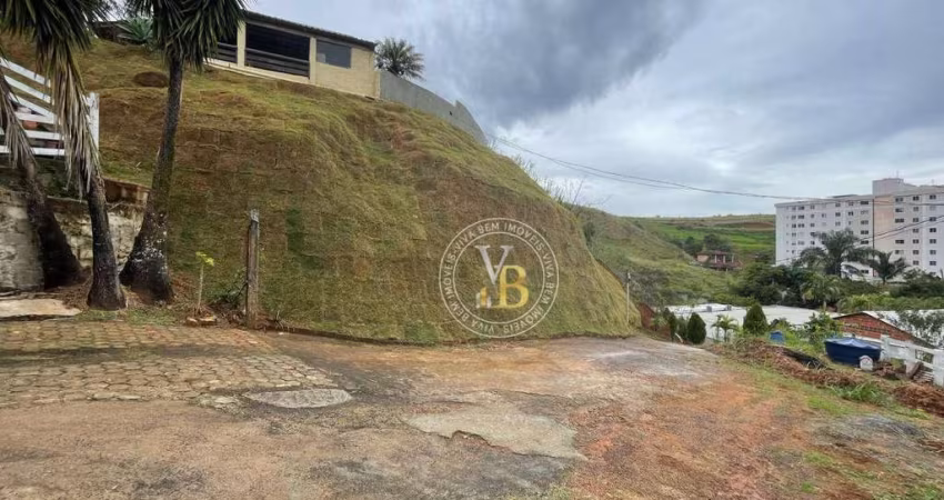 Casa com 4 quartos à venda, 240 m² por R$ 400.000 - Marilândia - Juiz de Fora/MG