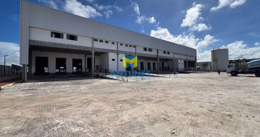 Alugue galpão NOVO em condomínio com 2.753m² 6 docas Crossdocking, em Prazeres na BR-101