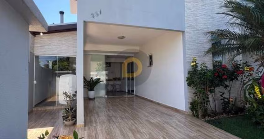 Casa à venda no bairro Jardim Gisela - Toledo/PR