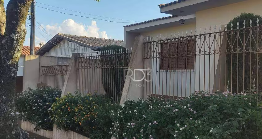 Casa com 3 dormitórios à venda, 132 m² por R$ 1.000.000,00 - Centro - Cambé/PR