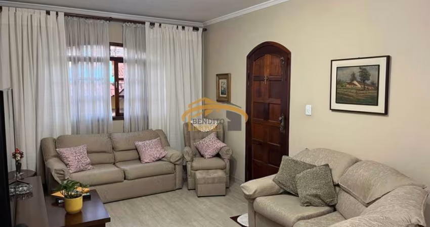 Sobrado à venda, no Jardim das Flores, em Osasco, 200M², com 3 dormitórios, sendo 1 suíte e 5 vagas, 200M²