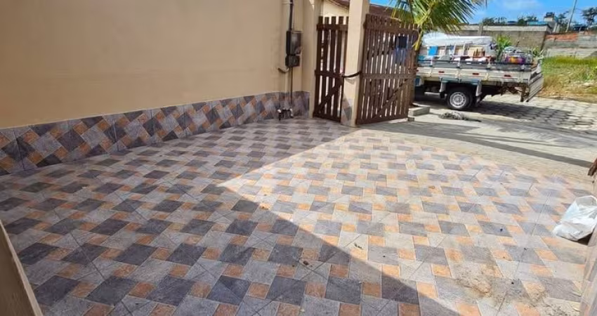 Casa em Mongaguá no Itaoca lado serra