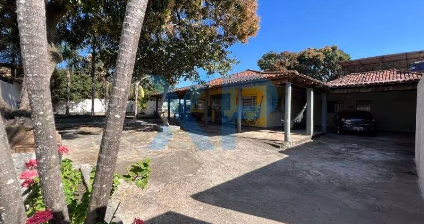 CASA RESIDENCIAL A VENDA NO BAIRRO JARDIM CANDELÁRIA EM DIVINÓPOLIS-MG