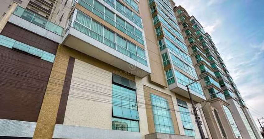 Apartamento com 4 quartos à venda na Rua 207, 133, Meia Praia, Itapema