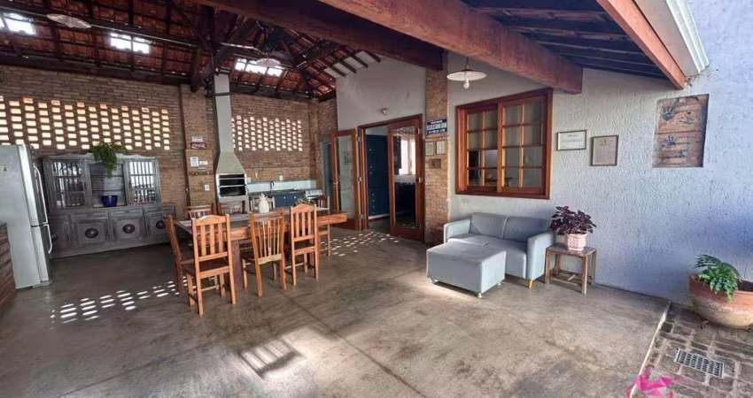 Casa com 2 dormitórios à venda - Centro - Santa Cruz da Conceição/São Paulo