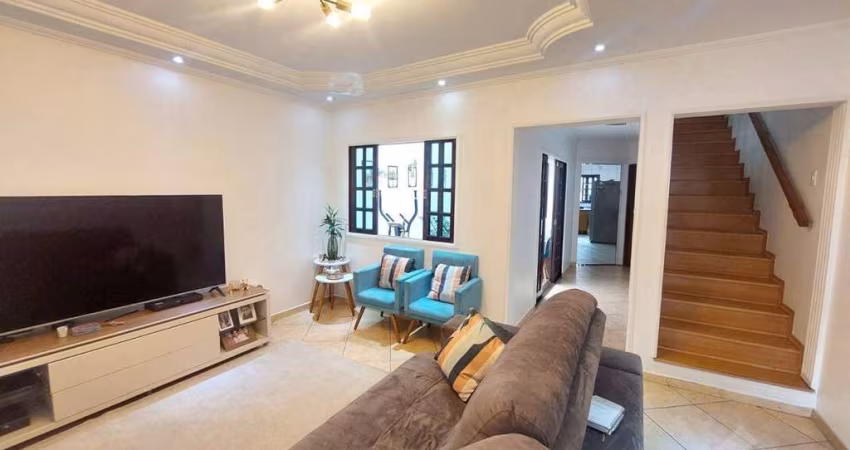 Sobrado com 3 dormitórios à venda, 180 m² por R$ 720.000,00 - Jardim Pedroso - Mauá/SP