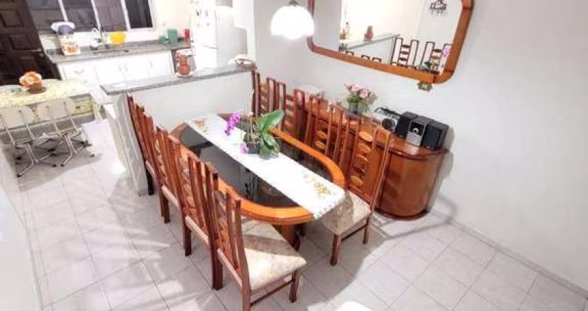 Sobrado com 3 dormitórios à venda, 236 m² por R$ 565.000,00 - Vila Nossa Senhora das Vitórias - Mauá/SP