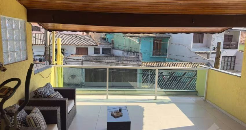 Sobrado com 3 dormitórios à venda, 344 m² - Parque São Vicente - Mauá/SP