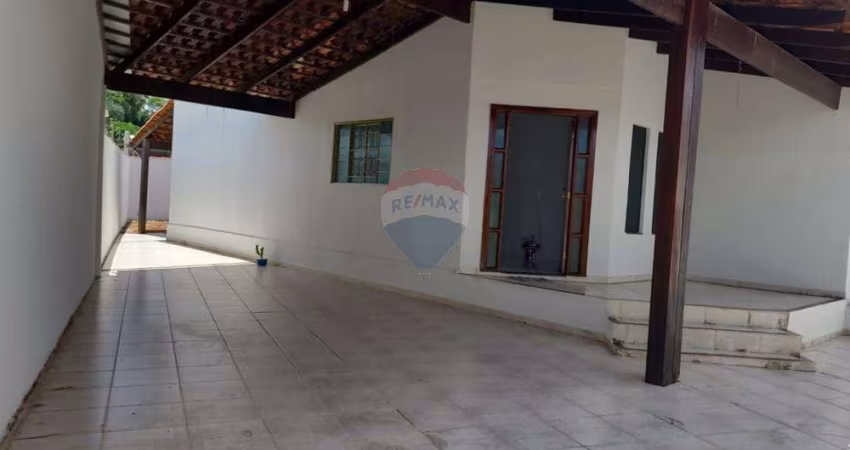 CASA  MARAVILHOSA EM ÓTIMA LOCALIZAÇÃO..
