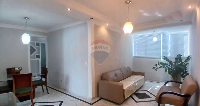Apartamento todo mobiliado para aluguel , 3 quartos sendo 1 desses suíte , e área de lazer com piscina.