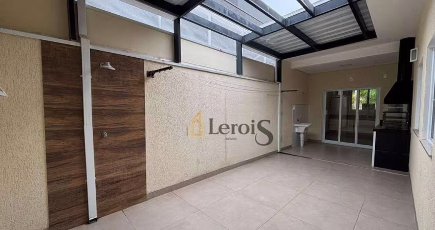 Casa com 3 dormitórios para alugar, 110 m² por R$ 5.000,00/mês - Condomínio Village Moutonnée - Salto/SP
