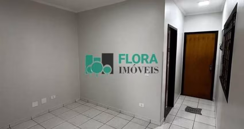 APARTAMENTO SOBRE LOJA