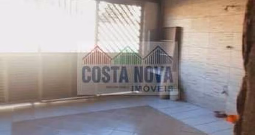 Casa com 150m², com 2 quartos e 2 vagas de Garagem na Praia Grande