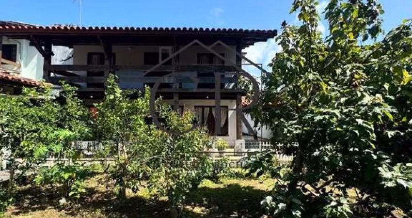 Ótima casa em Vilas do Atlântico!