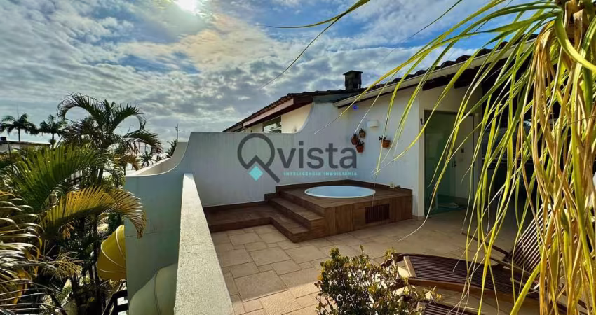 Sobrado à Venda na Enseada no Guarujá | Qvista inteligência imobiliário