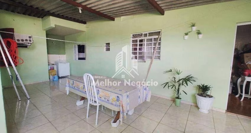 Casa com 04 dormitórios (01 suíte) à venda no bairro Jardim Santo Antônio, Valinhos-SP