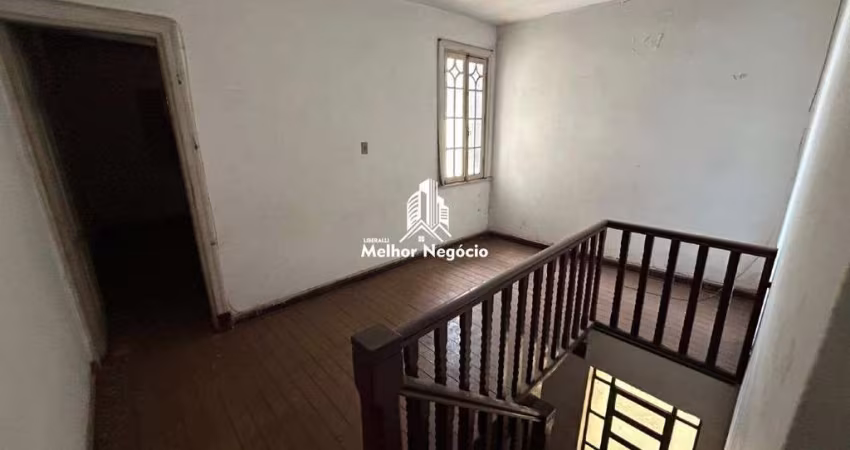 Casa com 03 dormitórios à venda no bairro Centro, Piracicaba - SP