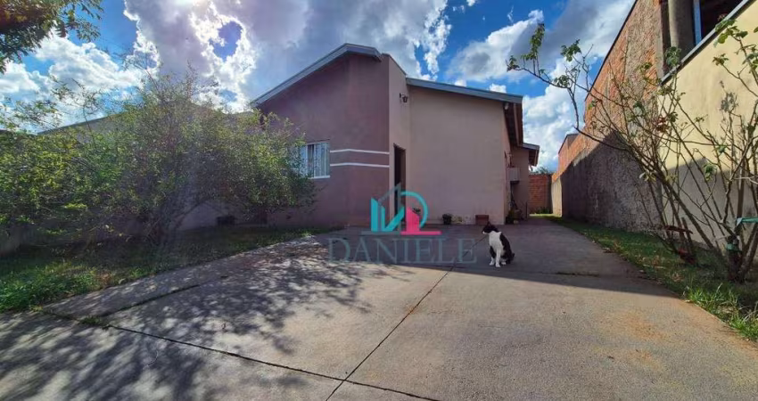 Casa térrea com 3 dormitórios localizada no condomínio Sollaris.